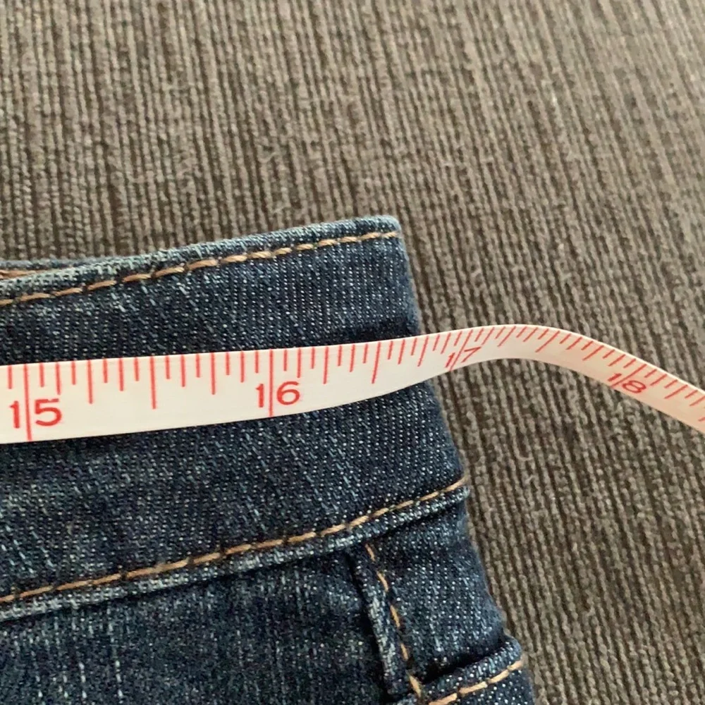 NWOT KUT FROM THE KLOTH Catherine Shorts Size 10